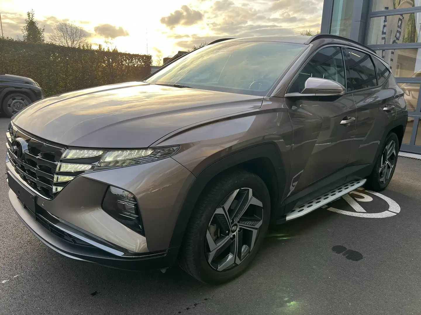 Hyundai TUCSON 1.6 T-GDI HEV 230pk Feel Comfort extra opties ! Brons - 1