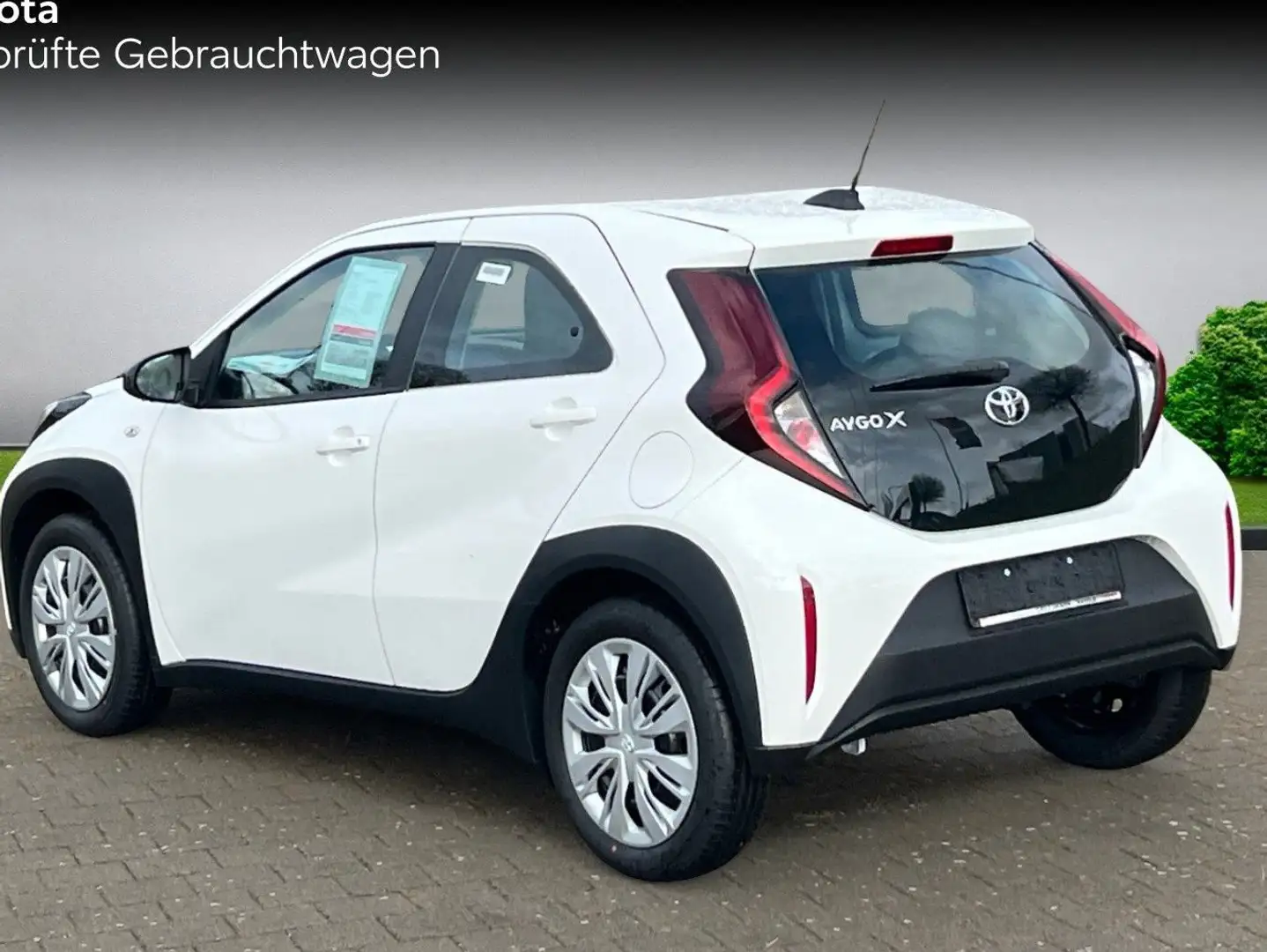 Toyota Aygo Play schneeweiß Klima 5-Türig Bluetooth PCS White - 2