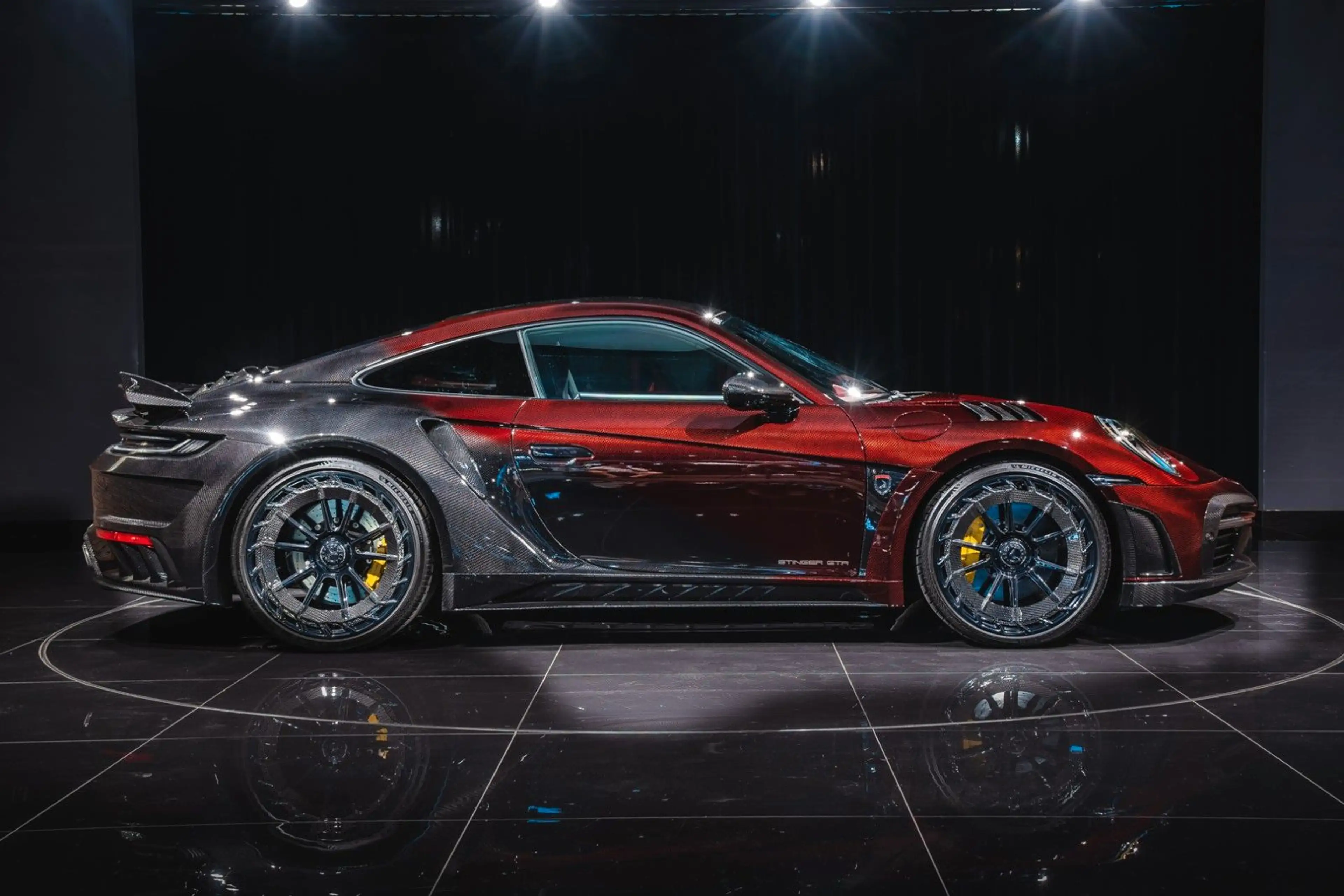 Porsche 911 Porsche 911 (992) Turbo S Stinger GTR Carbon 1/7 — photo 3