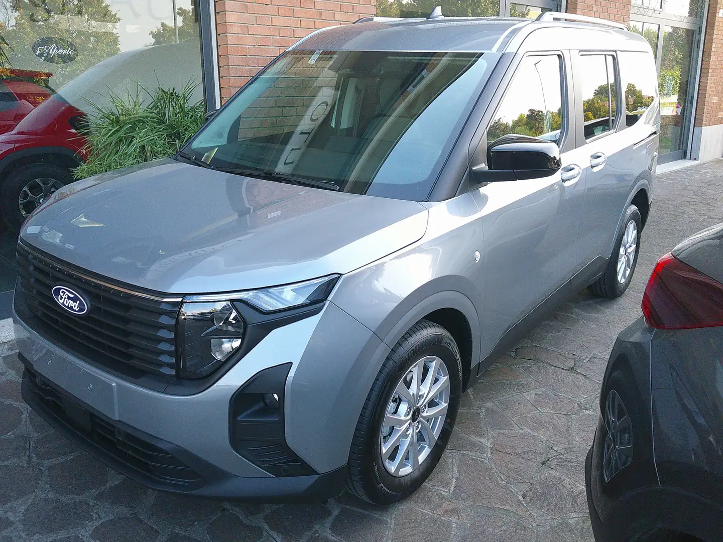 Ford Tourneo Courier 1.0 Titanium - PRONTA CONSEGNA Grigio - 1