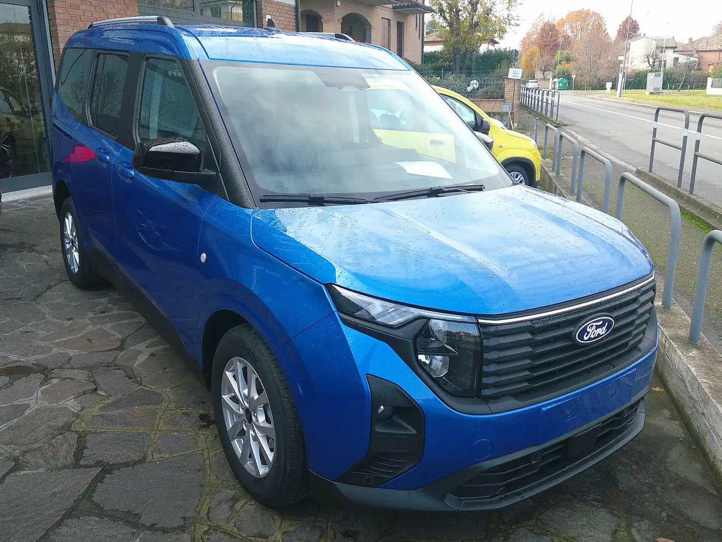Ford Tourneo Courier 1.0 Titanium con Rottamazione Rosso - 1