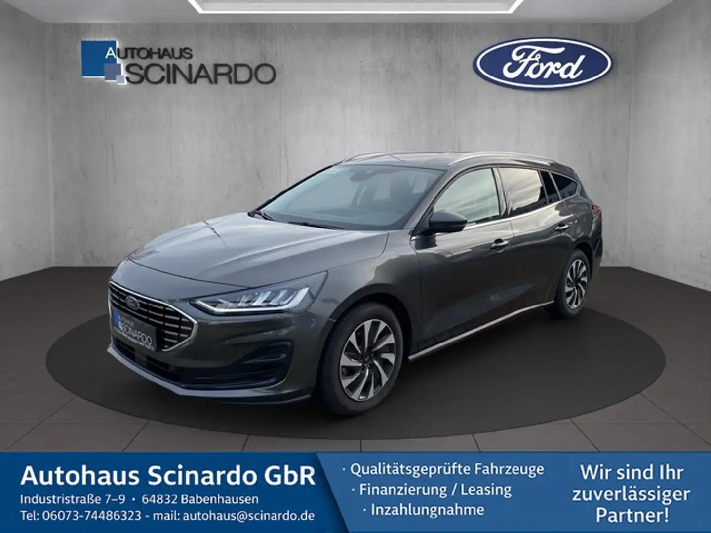 Ford Focus Turnier 1.0 EB Titanium*Navi*LED*RFK*iACC Šedá - 1