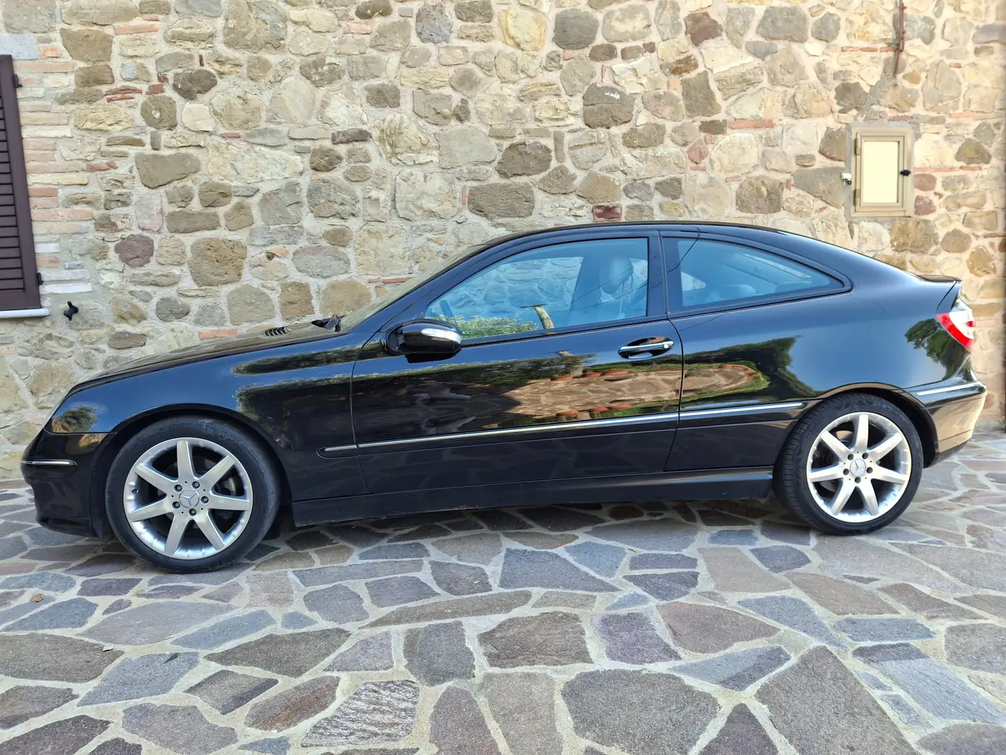 Mercedes-Benz C 200 C SportCoupe 200 cdi Avantgarde Nero - 1