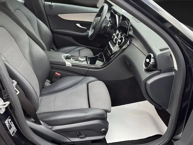 Mercedes-Benz C-Class view 15
