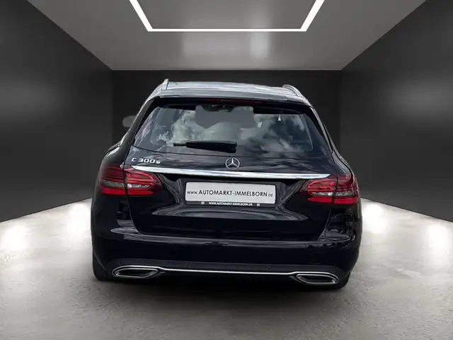 Mercedes-Benz C-Class view 10