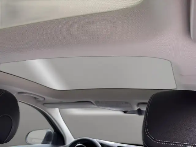 Mercedes-Benz C-Class view 13