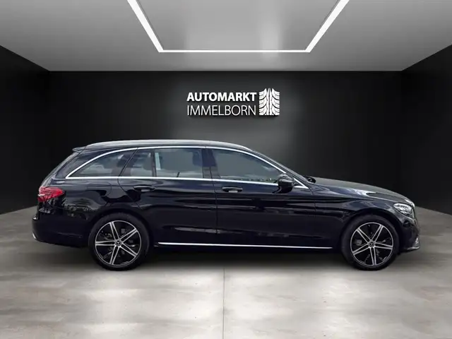 Mercedes-Benz C-Class view 11