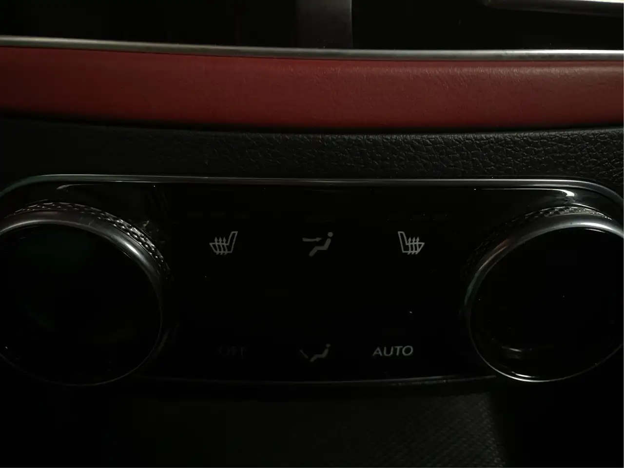 Genesis GV70 снимка Genesis GV70