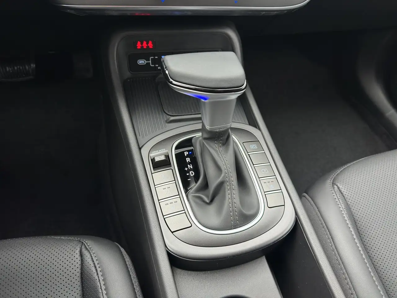 Hyundai KONA photo Hyundai KONA