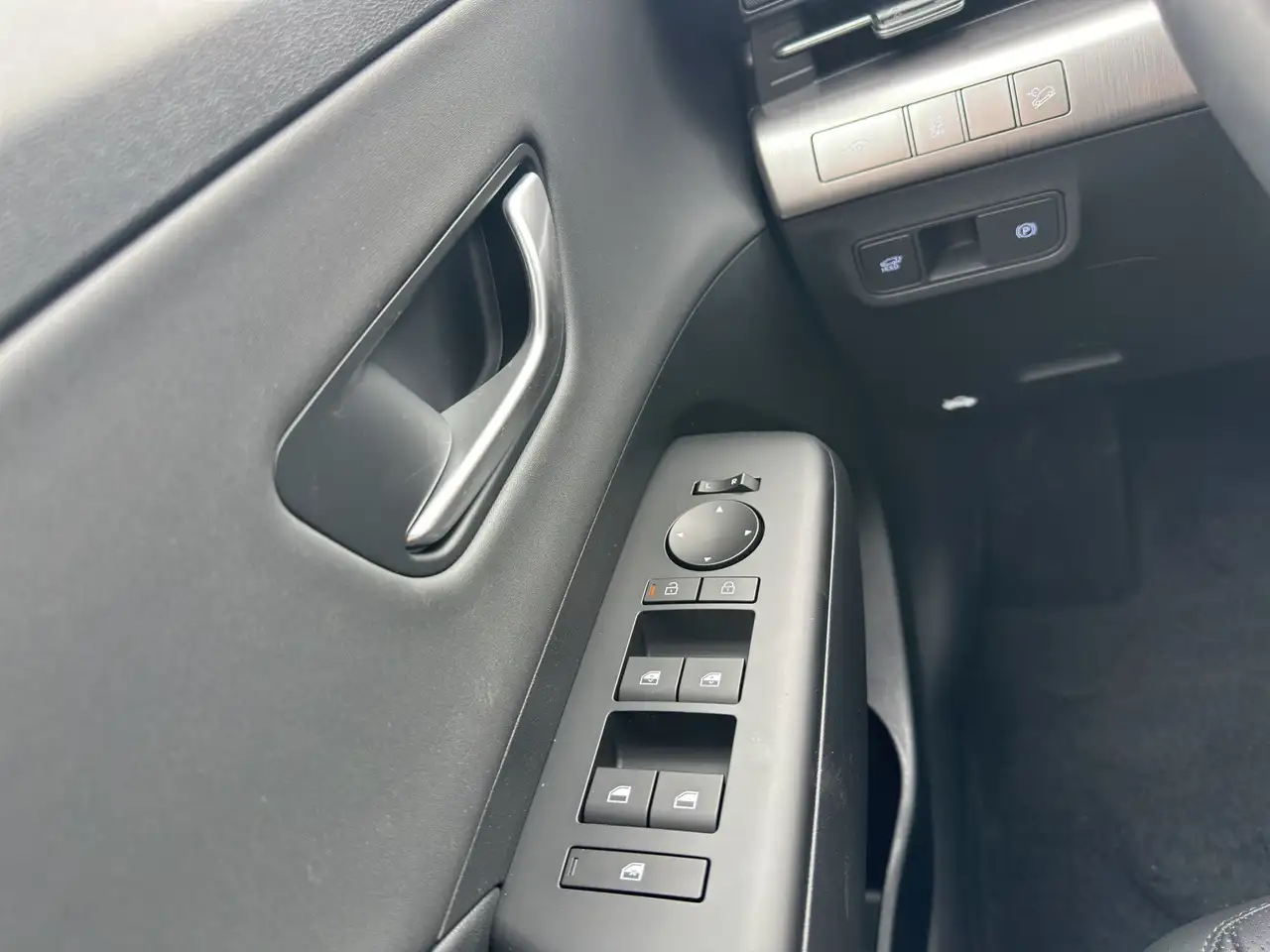 Hyundai KONA photo Hyundai KONA