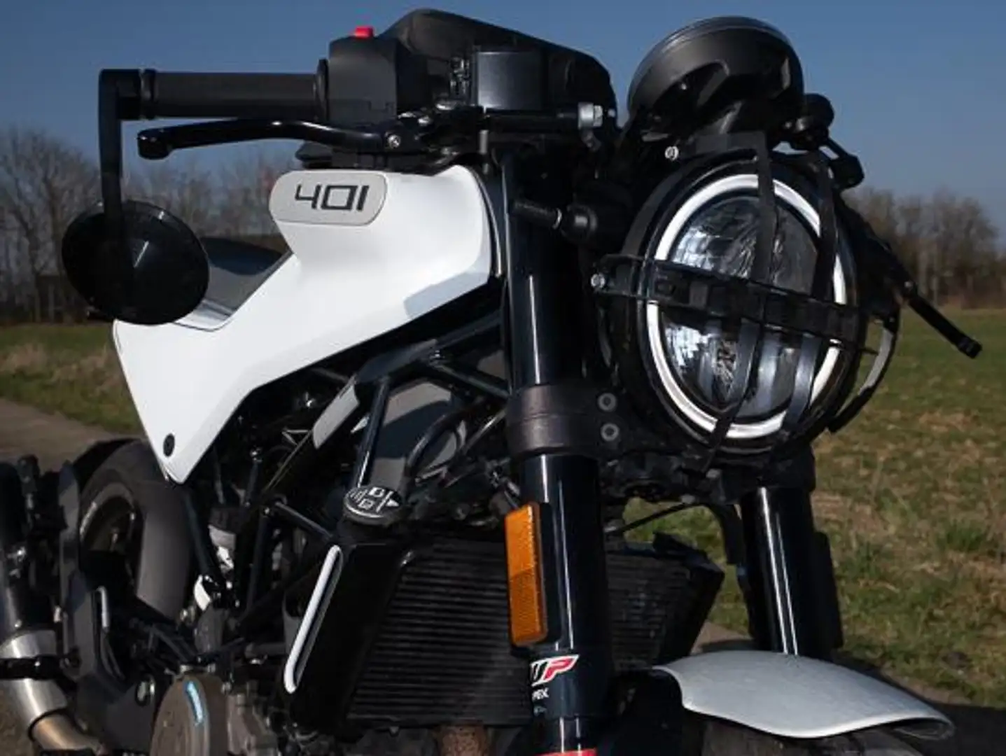 Husqvarna Vitpilen 401 Fehér - 2
