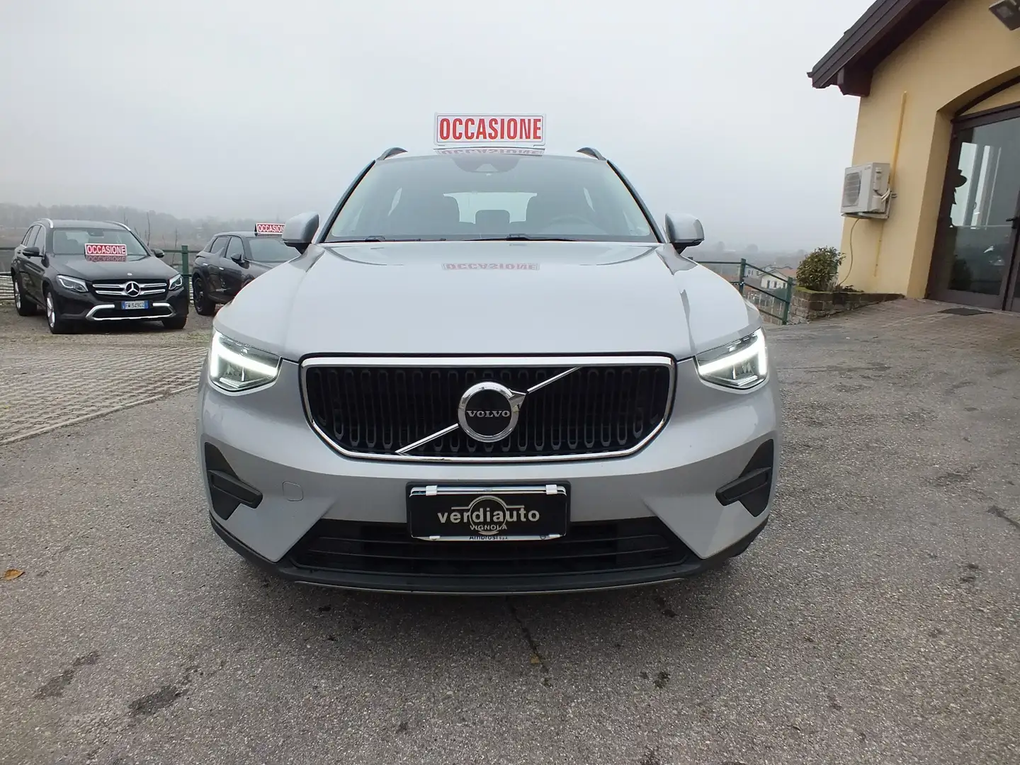 Volvo XC40 T2 AUTOMATICA AUTOCARRO N1 IVA ESCLUSA Grigio - 2