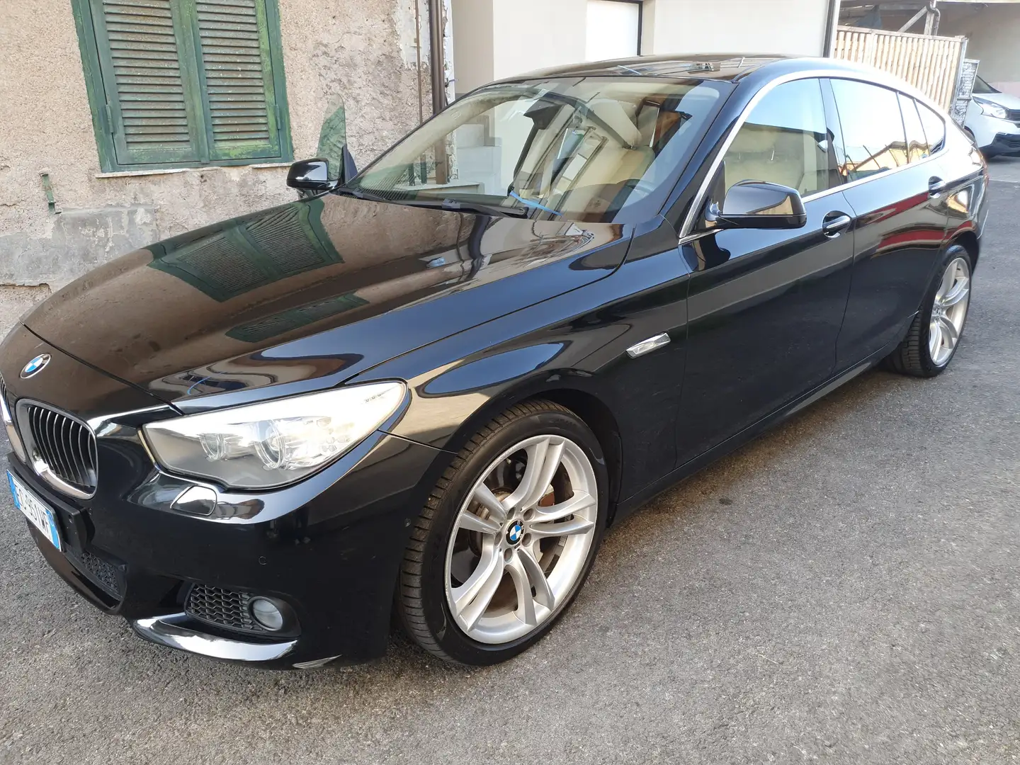BMW 530 Serie 5 F07 GT 530d Futura pack M Negro - 2