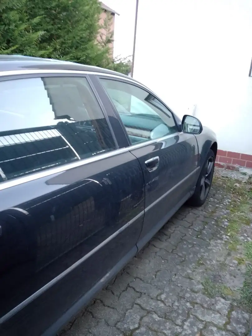 Audi A8 4.2 FSI quattro Langversion - 2