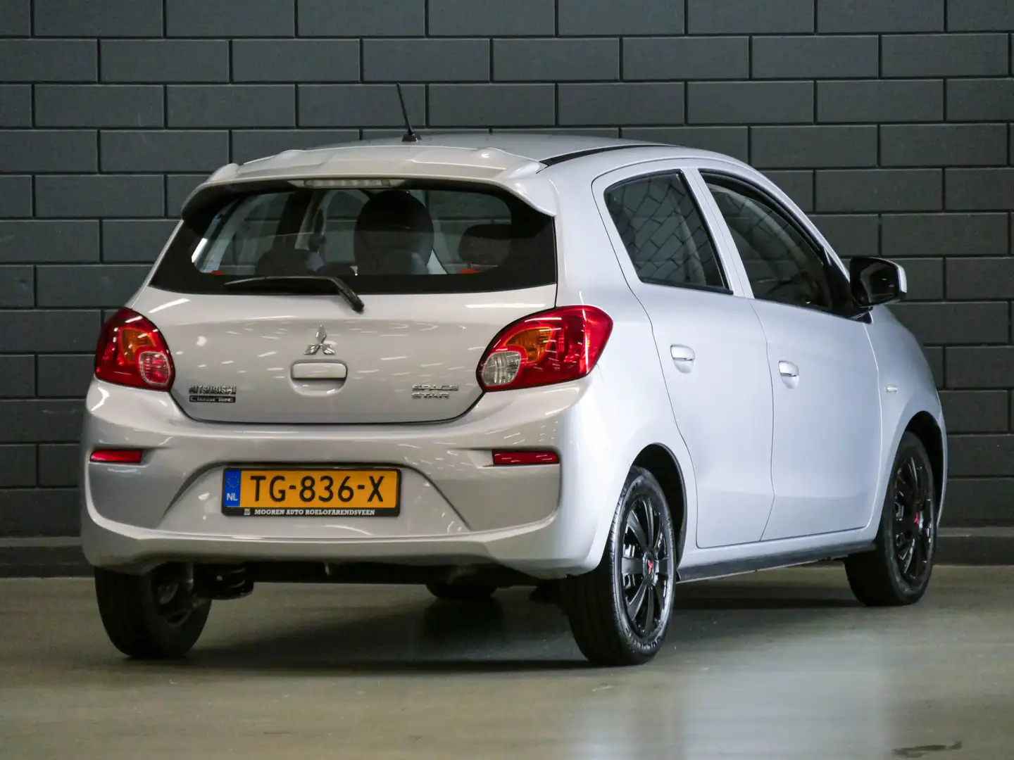 Mitsubishi Space Star 1.0 Cool+ | AIRCO | Grijs - 2