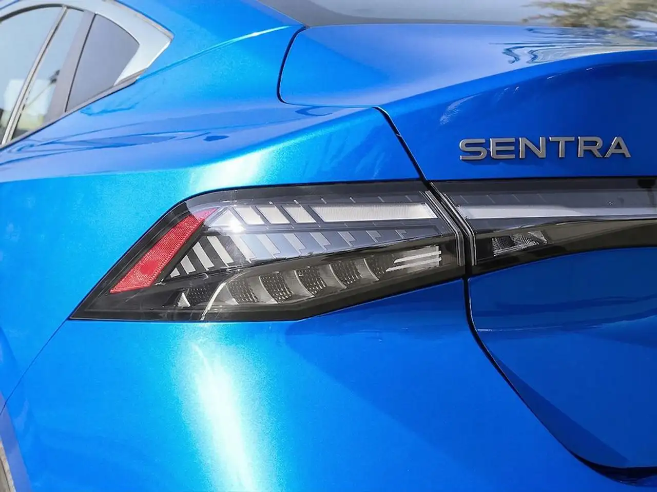 Nissan Sentra снимка Nissan Sentra