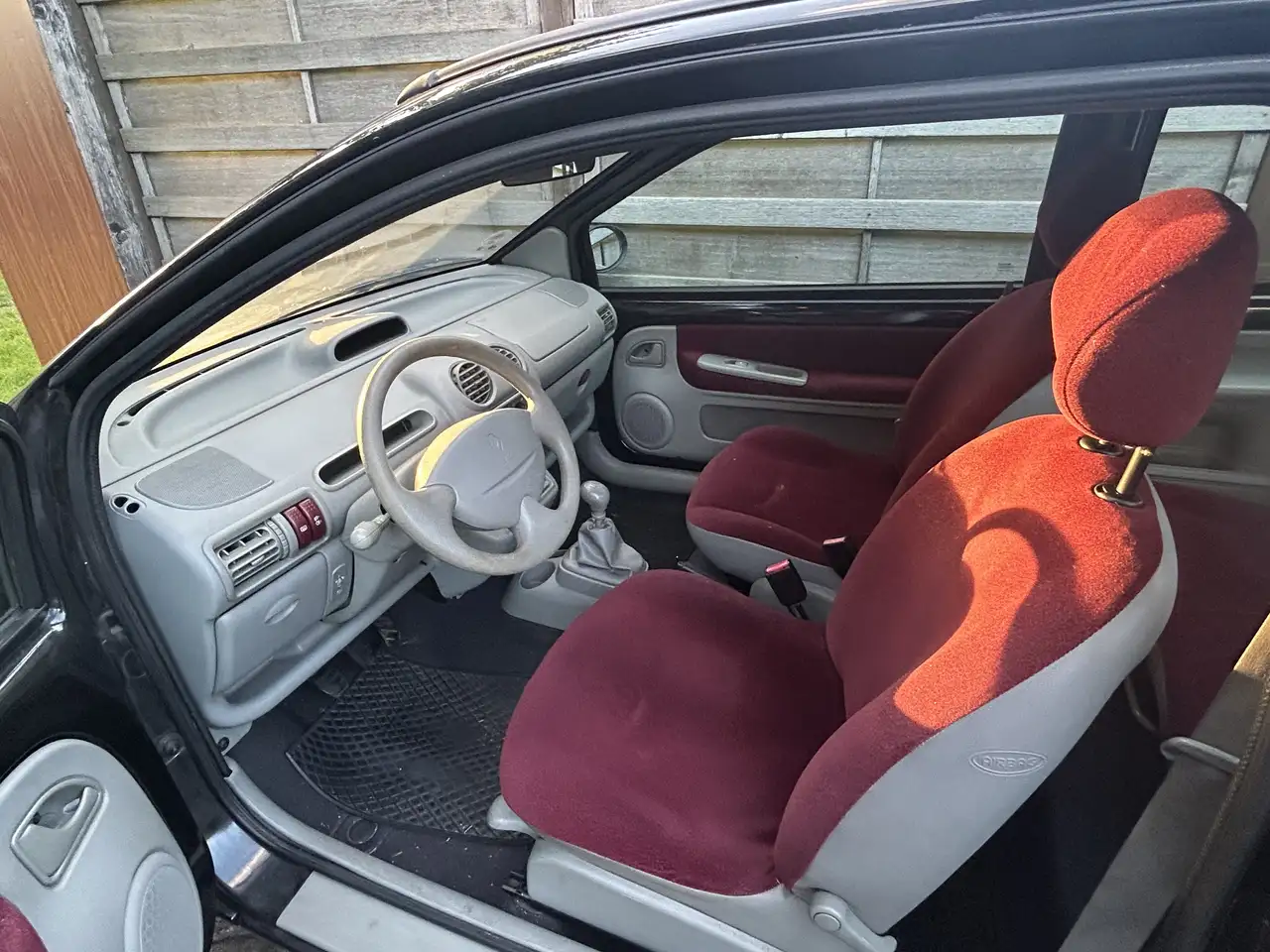 Renault Twingo 1.2 Privilege, foto 2