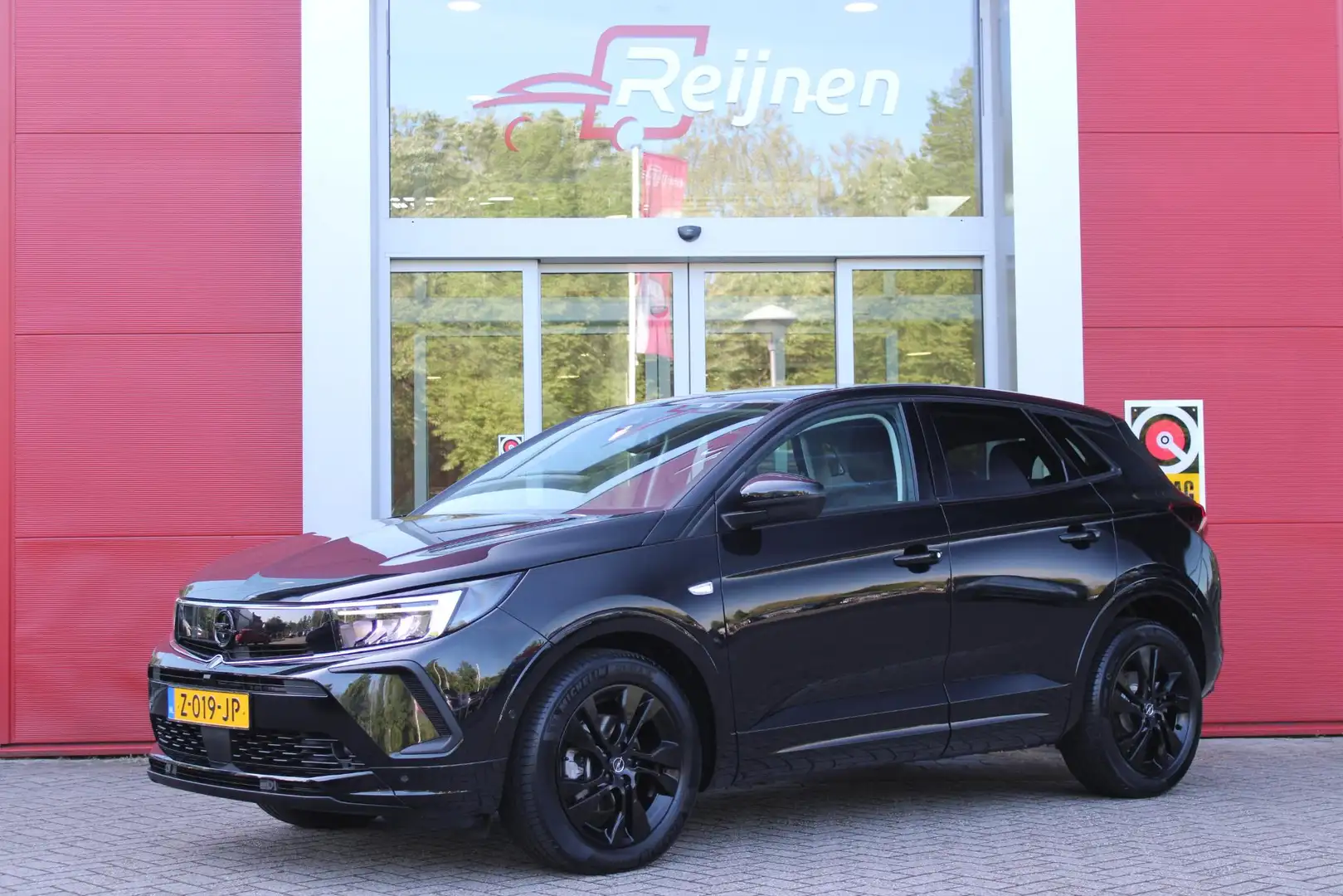 Opel Grandland 1.2 Turbo 136PK AUTOMAAT Hybrid GS | BLACK PACK | Zwart - 1