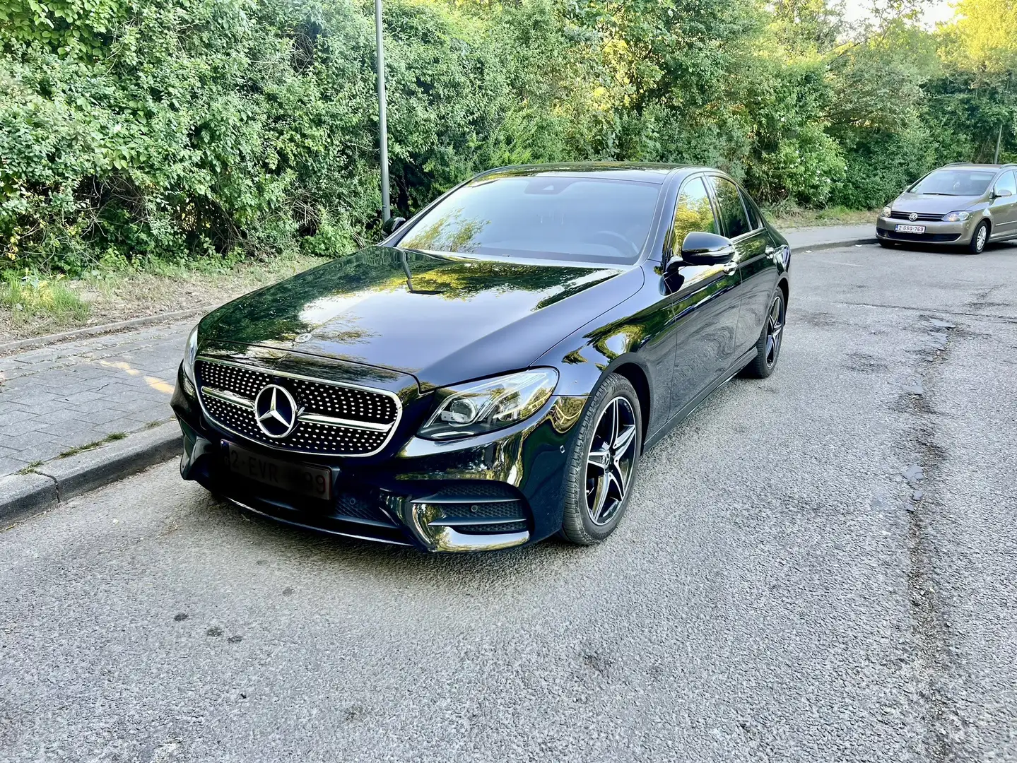 Mercedes-Benz E 200 Business Solution AMG (EU6d-TEMP) - 1