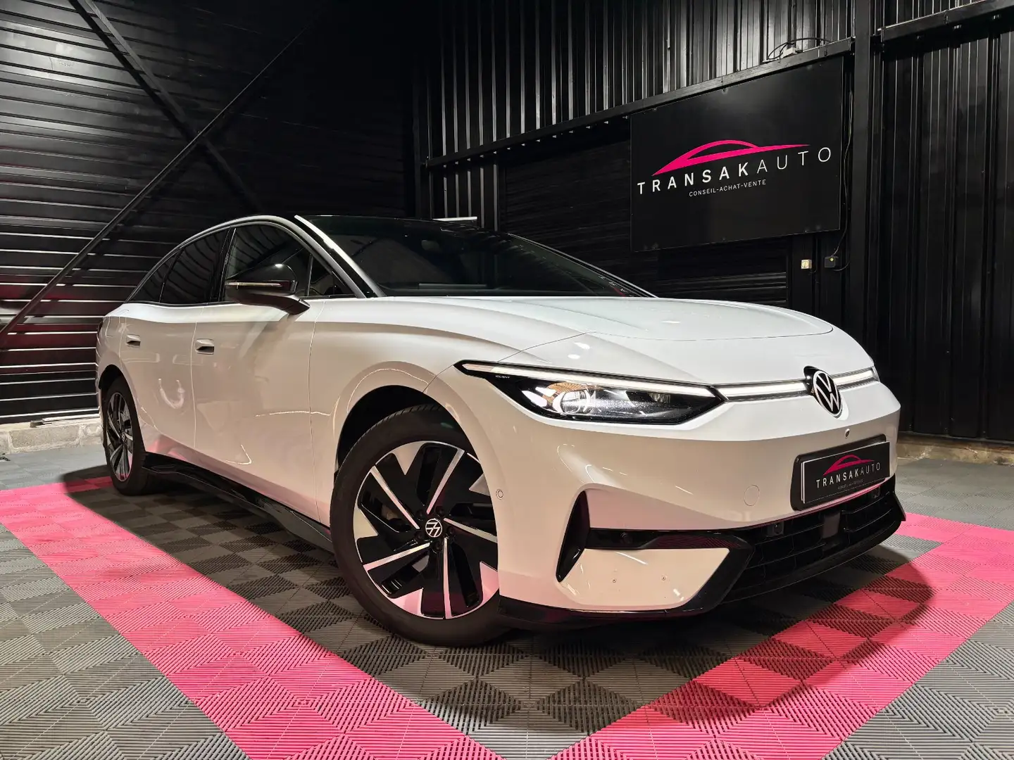 Volkswagen ID.7 77KW 286 Pro Blanc - 1