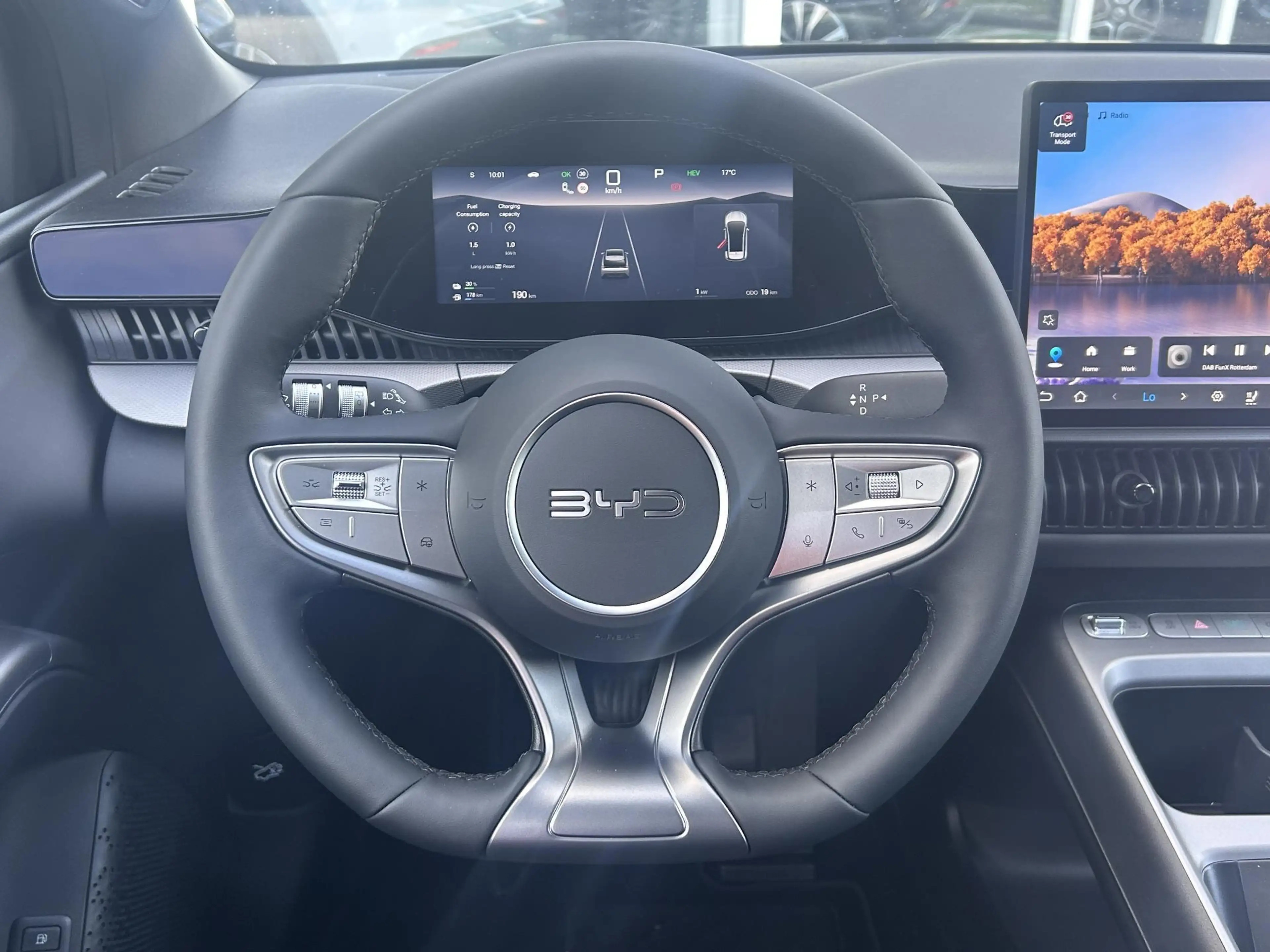 BYD Dolphin G 1.5L DM-i Comfort — photo 9