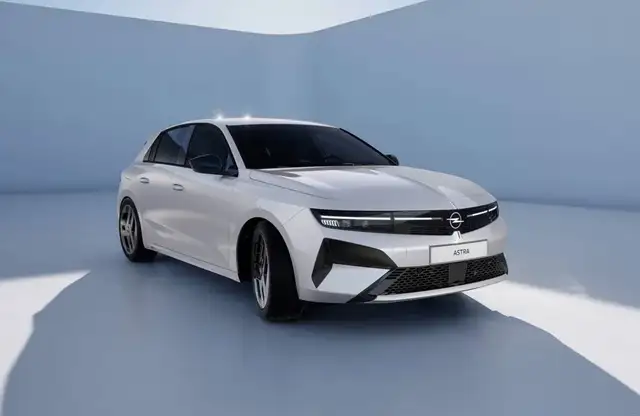 Opel Astra view 3