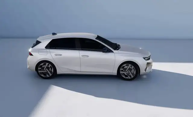 Opel Astra view 9