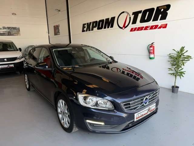 Volvo V60 D2 Kinetic Aut. 120 - foto 1