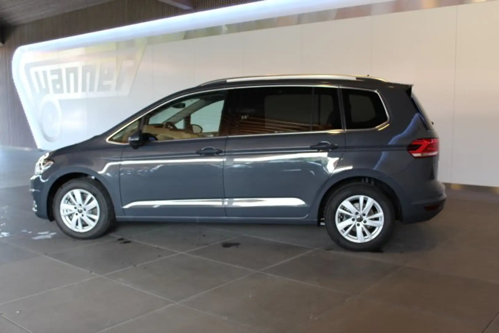 Volkswagen Touran 1.5TSI DSG HIGHLINE IQ.LIGHT 7-SITZER KEYLESS Grau - 1