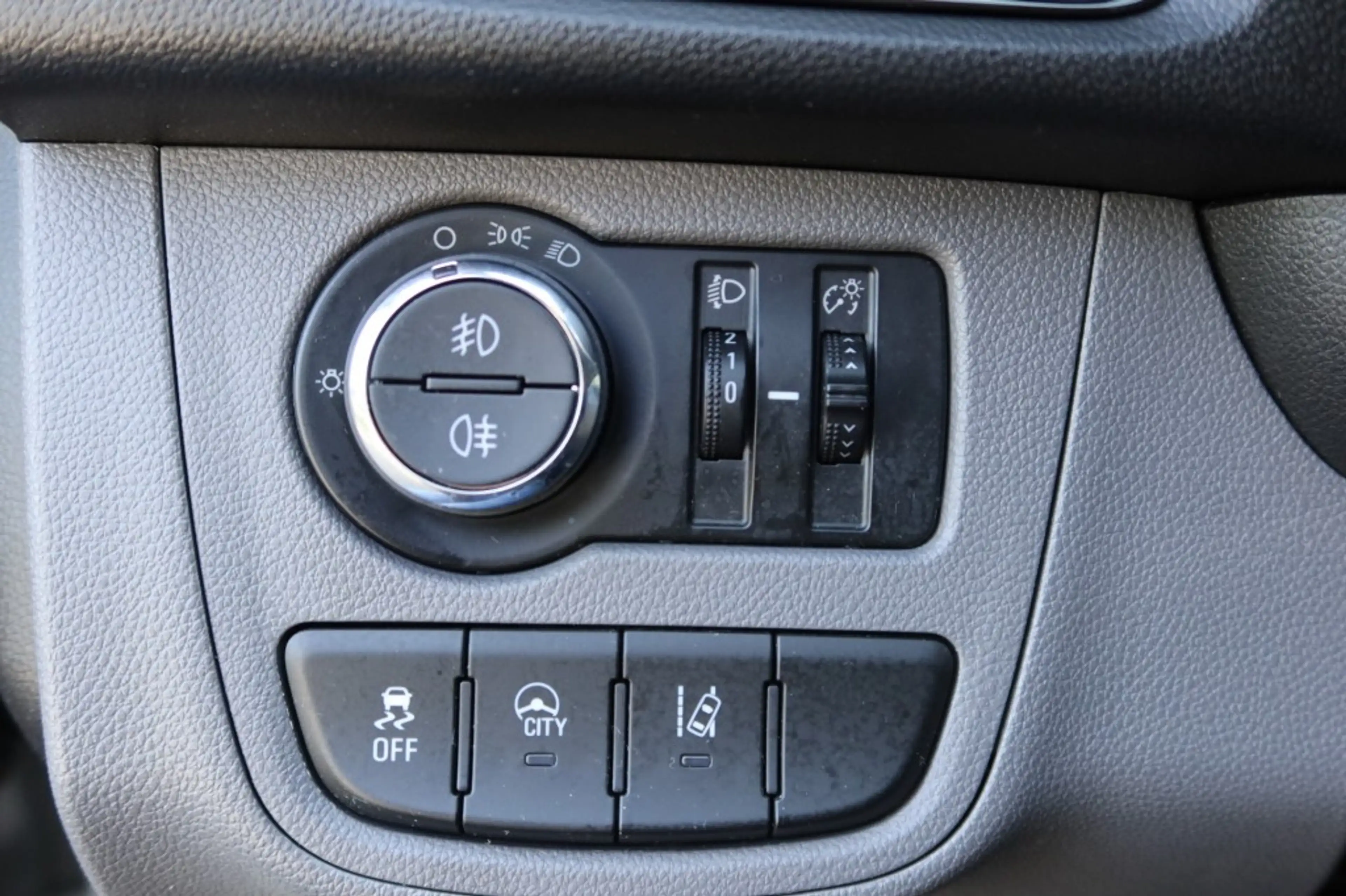 Opel Karl 1.0 ecoFLEX Innovation AUTOMAAT 75pk Clima, Cruise — photo 14