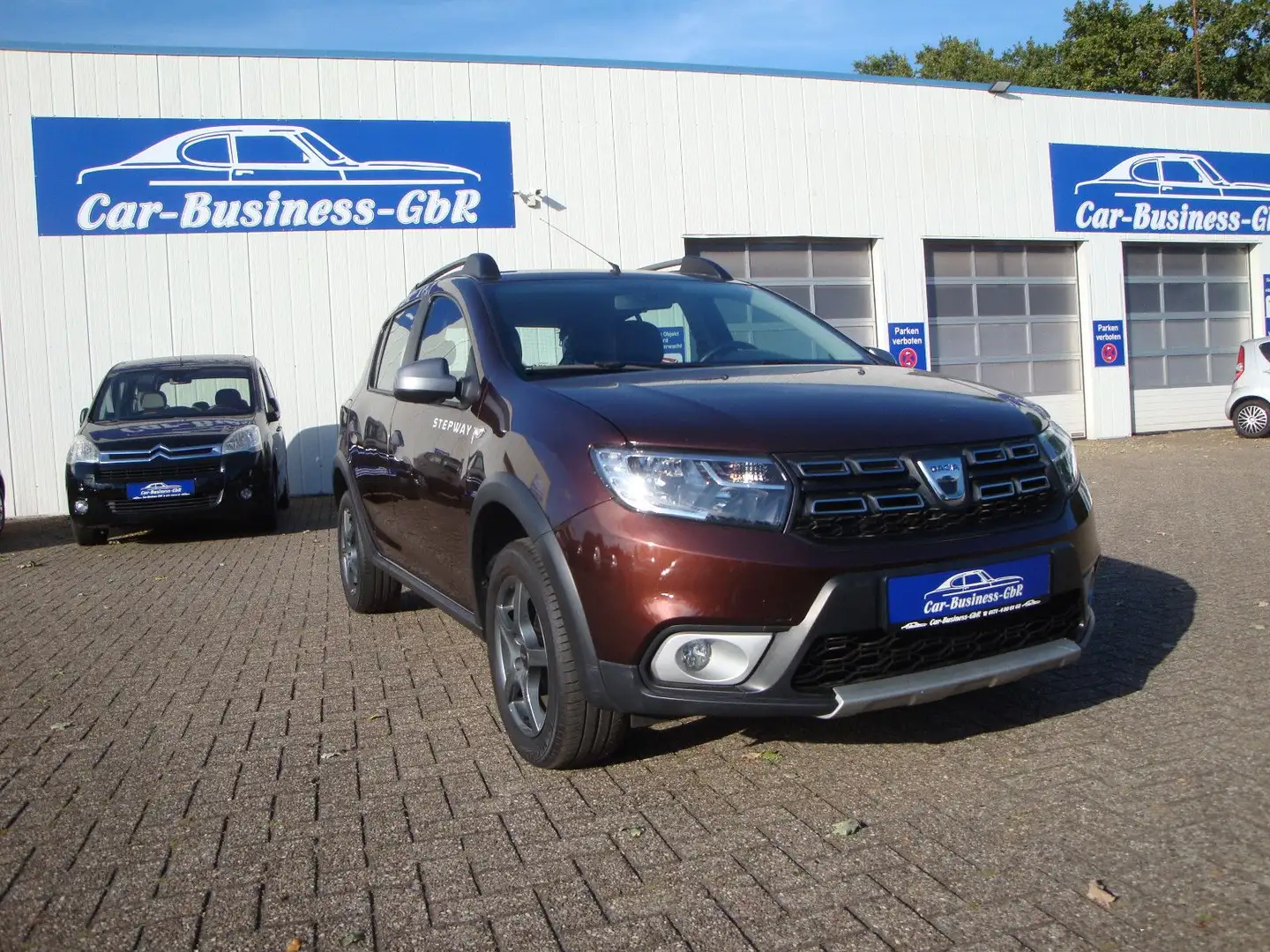 Dacia Sandero II Stepway Celebration Braun - 1