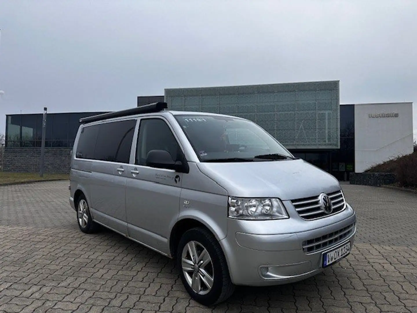 Volkswagen T5 Caravelle Caravelle 4MOTION Kurz DPF Comfortline AT Motor! Stříbrná - 1