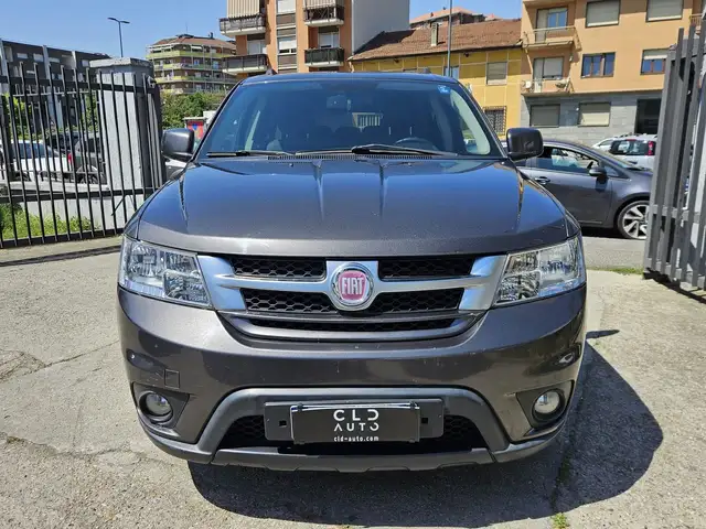 Fiat Freemont view 2