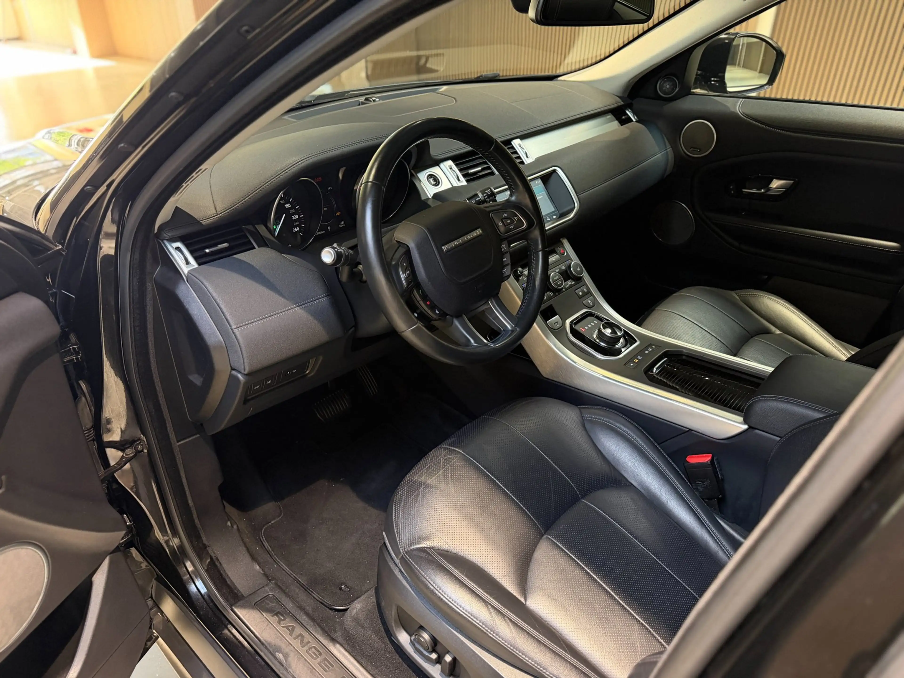 Land Rover Range Rover Evoque 2.0 Si4 HSE Dynamic|Navigatie|Leder|Camera|Stoel+s — photo 18