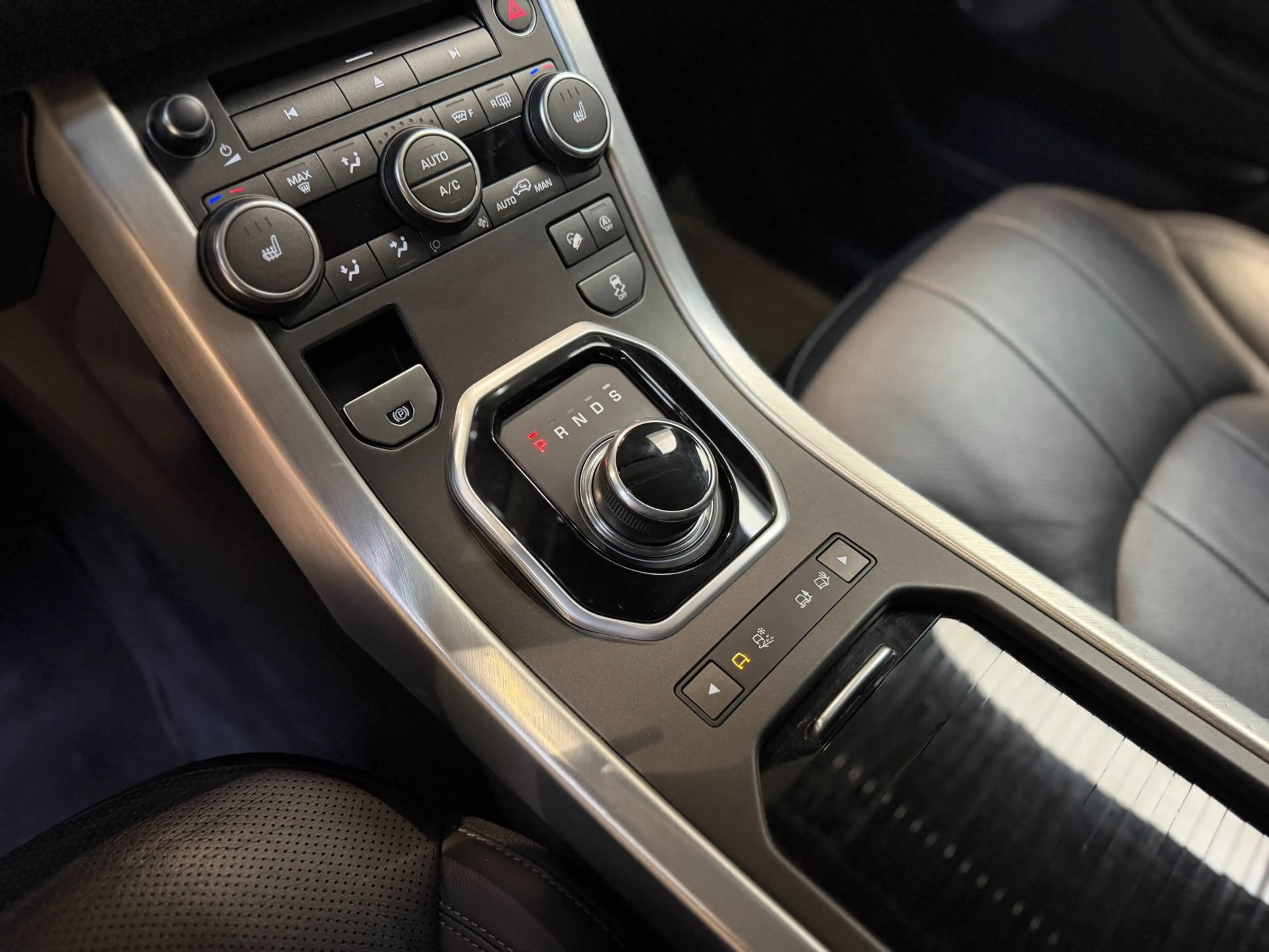 Land Rover Range Rover Evoque 2.0 Si4 HSE Dynamic|Navigatie|Leder|Camera|Stoel+s — photo 22