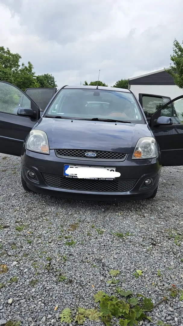 Ford Fiesta Style - 1