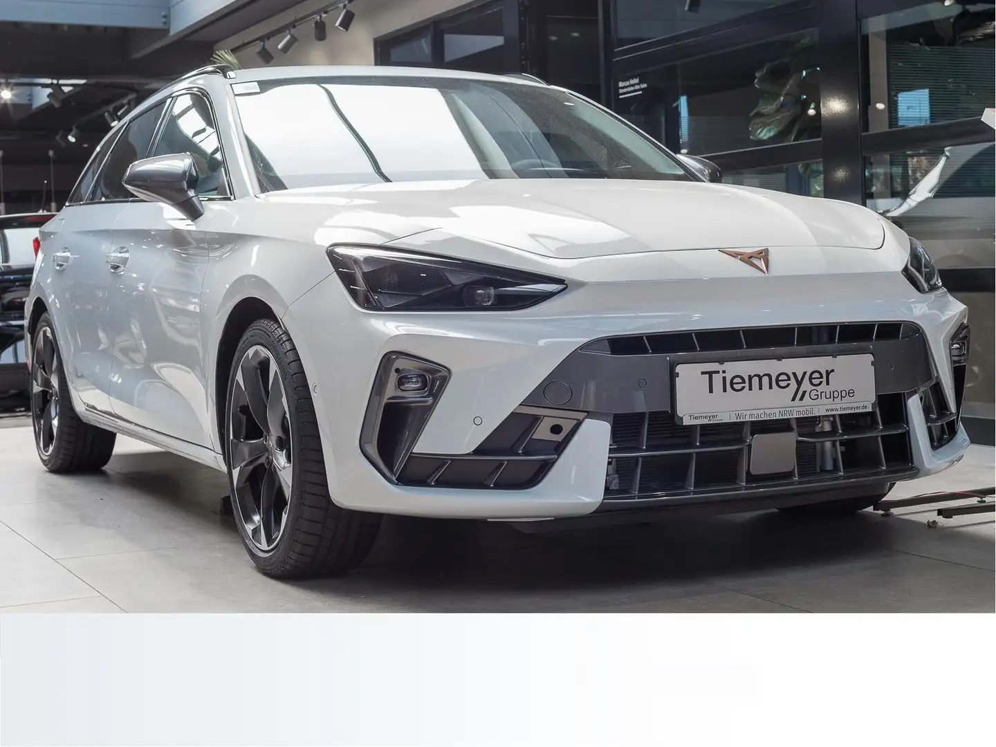CUPRA Leon Sportstourer 1.5 e-HYBRID DSG REAR VIEW NAV Blanc - 2