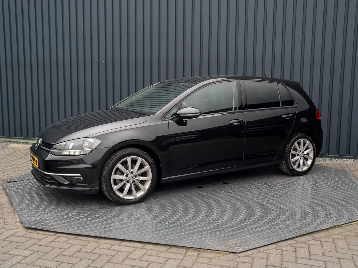 Volkswagen Golf 1.5 TSI Highline Business | Groot navi | Virtual C Noir - 2