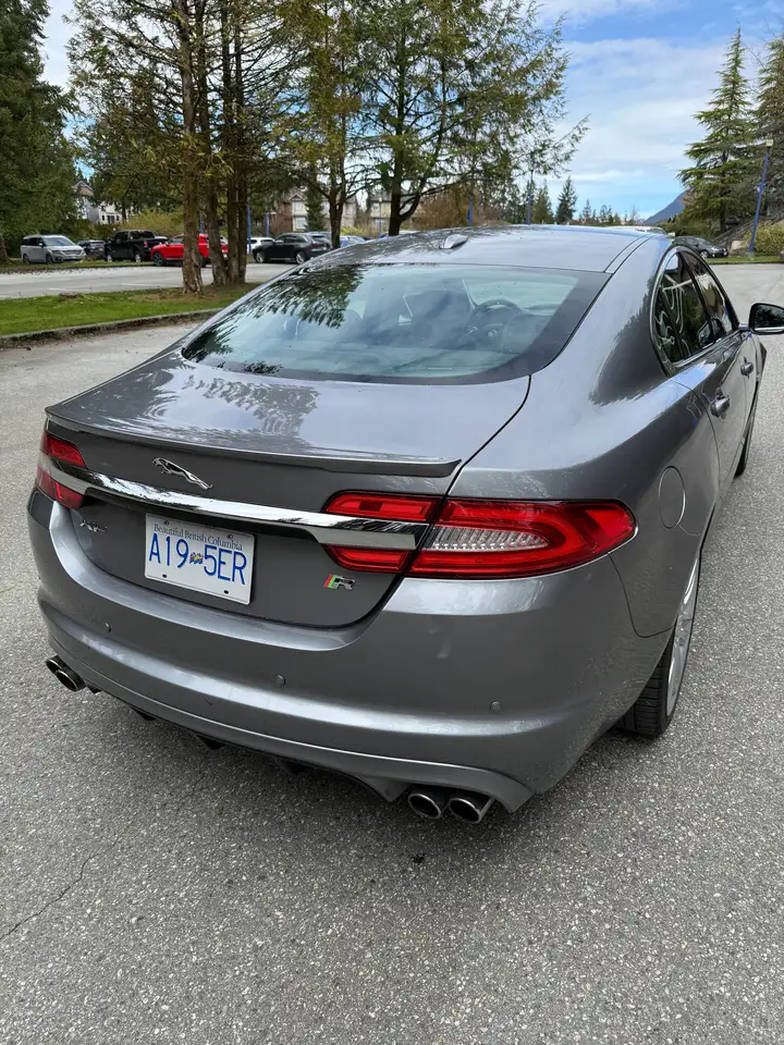 Jaguar XF снимка Jaguar XF