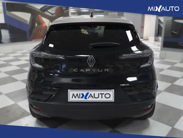 Renault Captur view 4