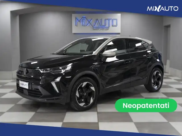 2025 Renault Captur in Black for sale