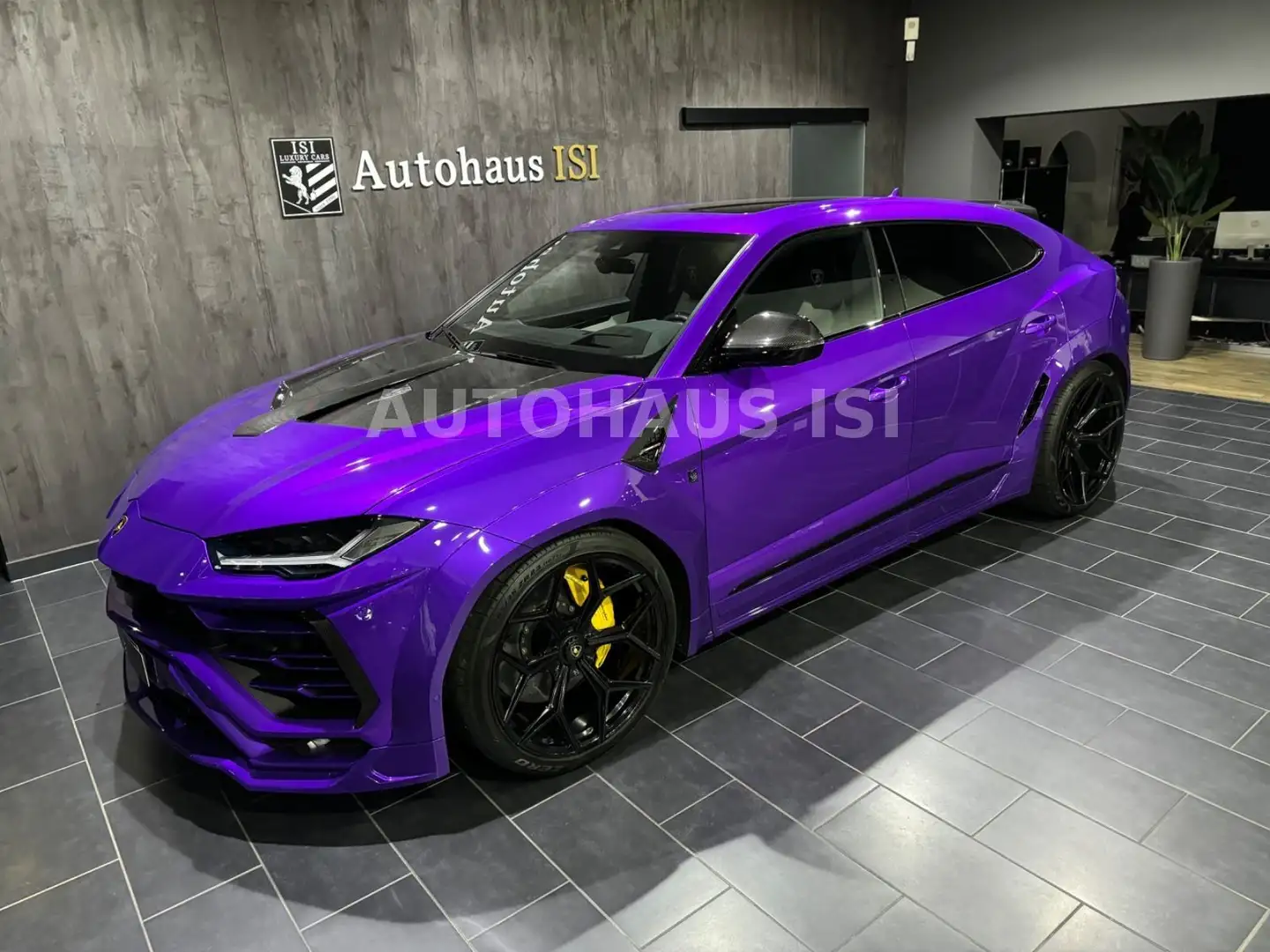 Lamborghini Urus NOVITEC ESTESO WIDEBODY 1 of 1,TV,B&O,PANO Burdeos - 1