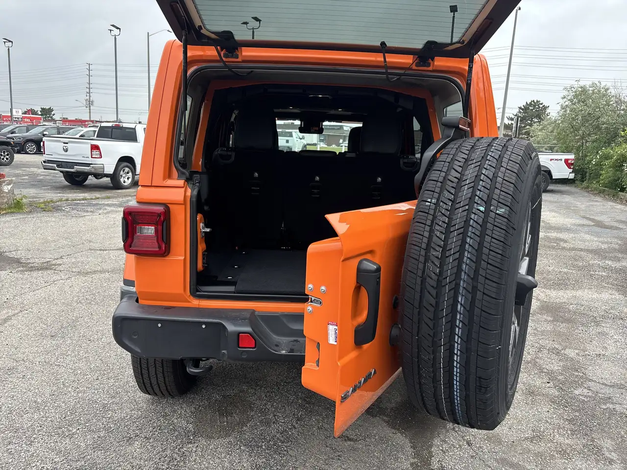 Jeep Wrangler снимка Jeep Wrangler
