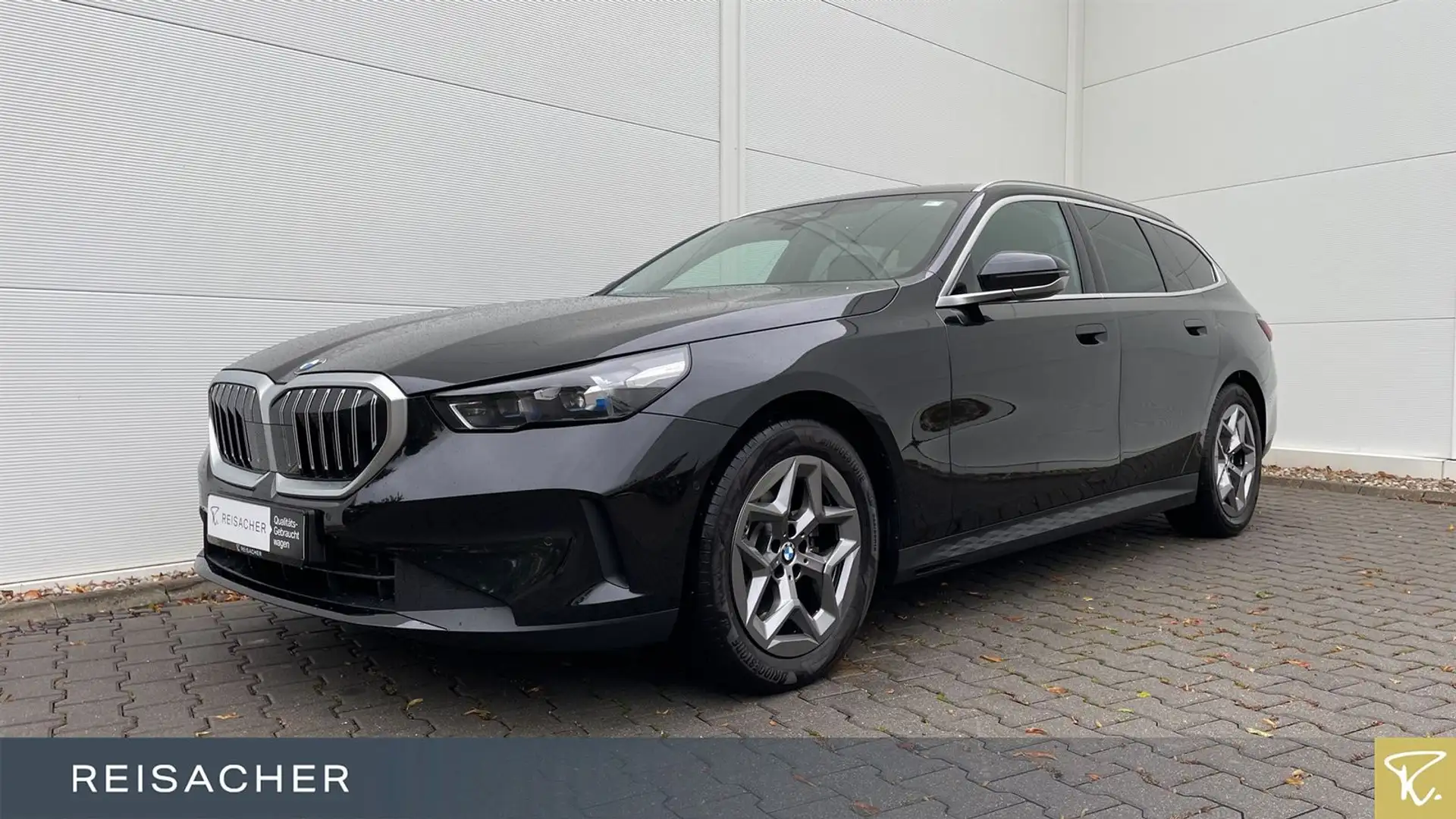 BMW 520 d xDrive Tou ACC,RFK,adLED,H/K,Keyless Schwarz - 1