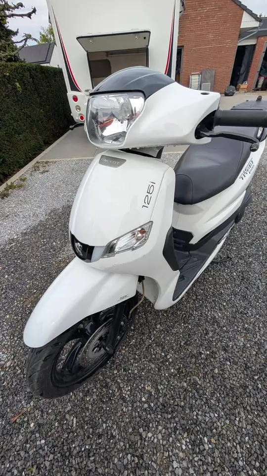 Peugeot Tweet