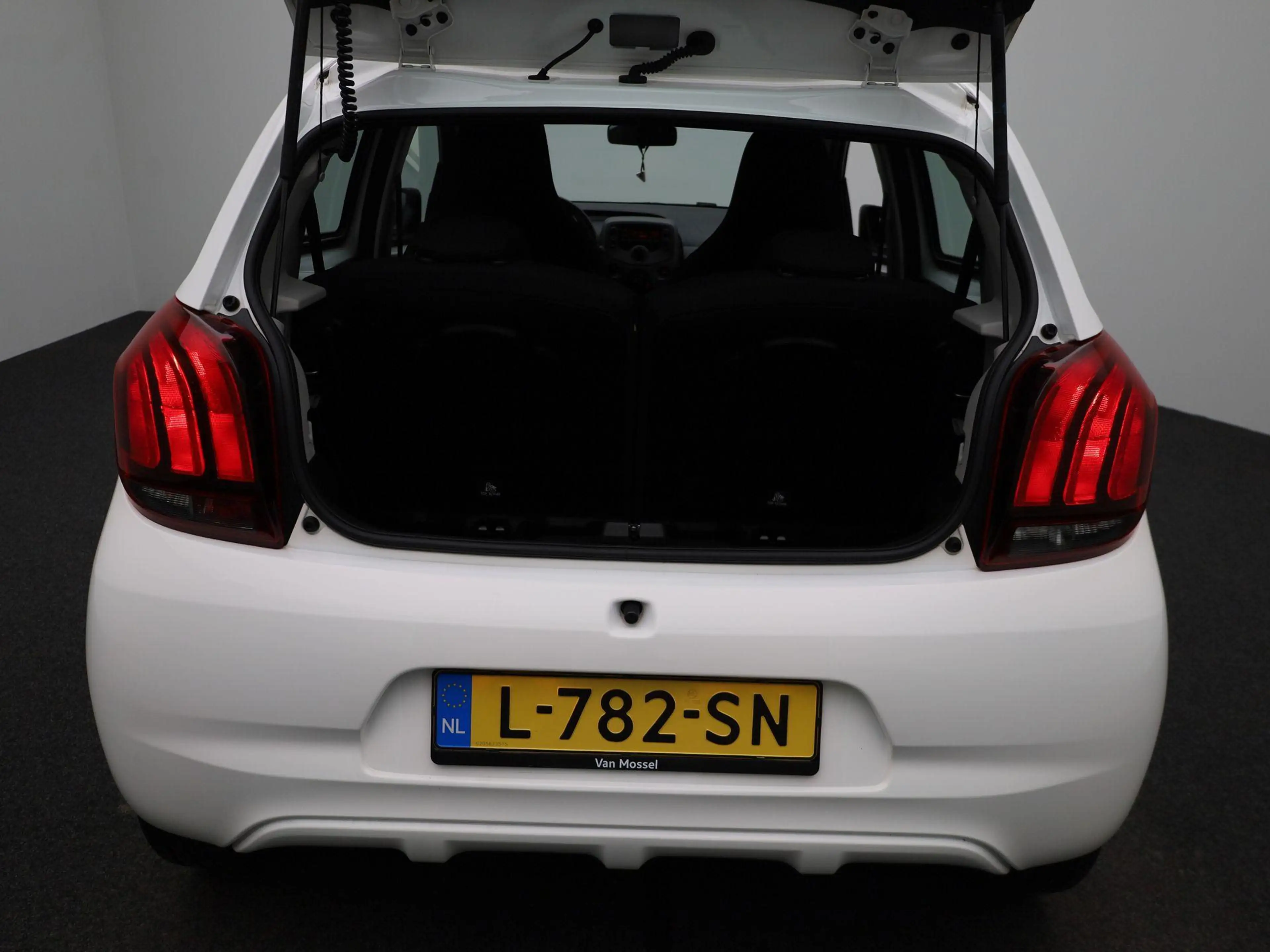 Peugeot 108 1.0 e-VTi Active | Airco | Radio — photo 12