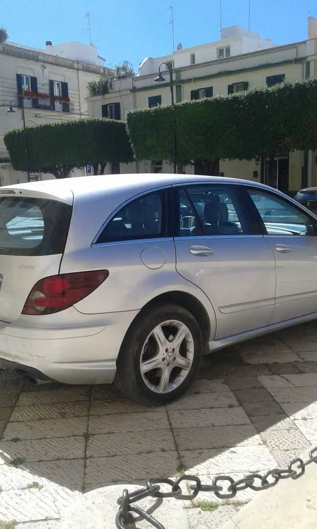 Mercedes-Benz R 350 (320) cdi Premium 4matic 7p.ti auto Srebrny - 2