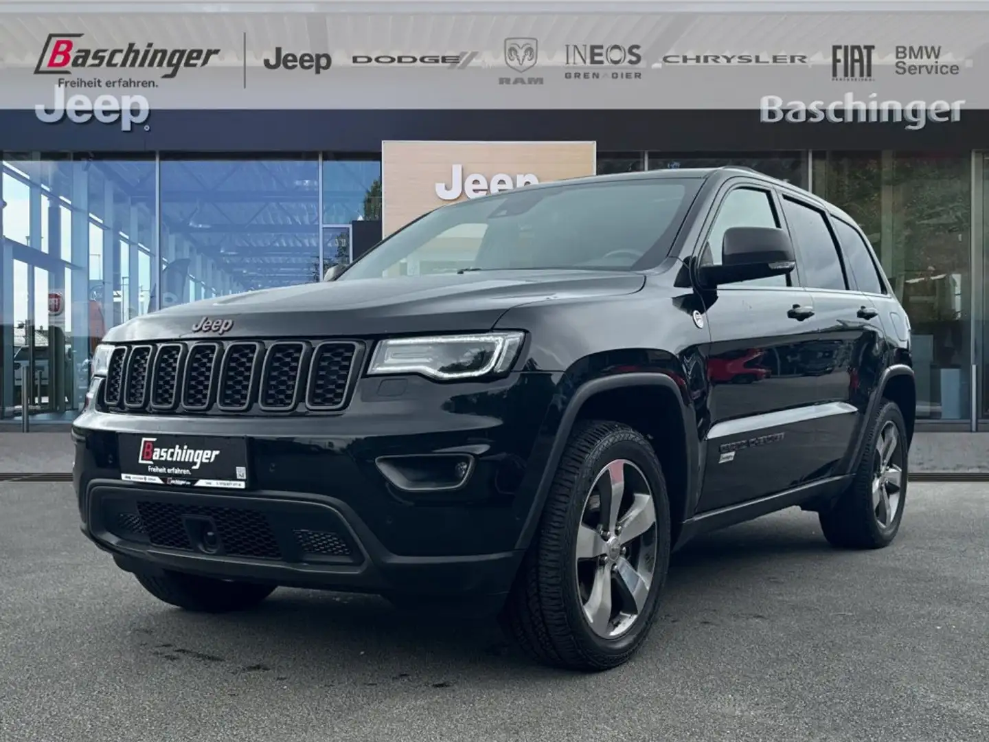 Jeep Grand Cherokee 3,0 V6 CRD Trailhawk Schwarz - 1