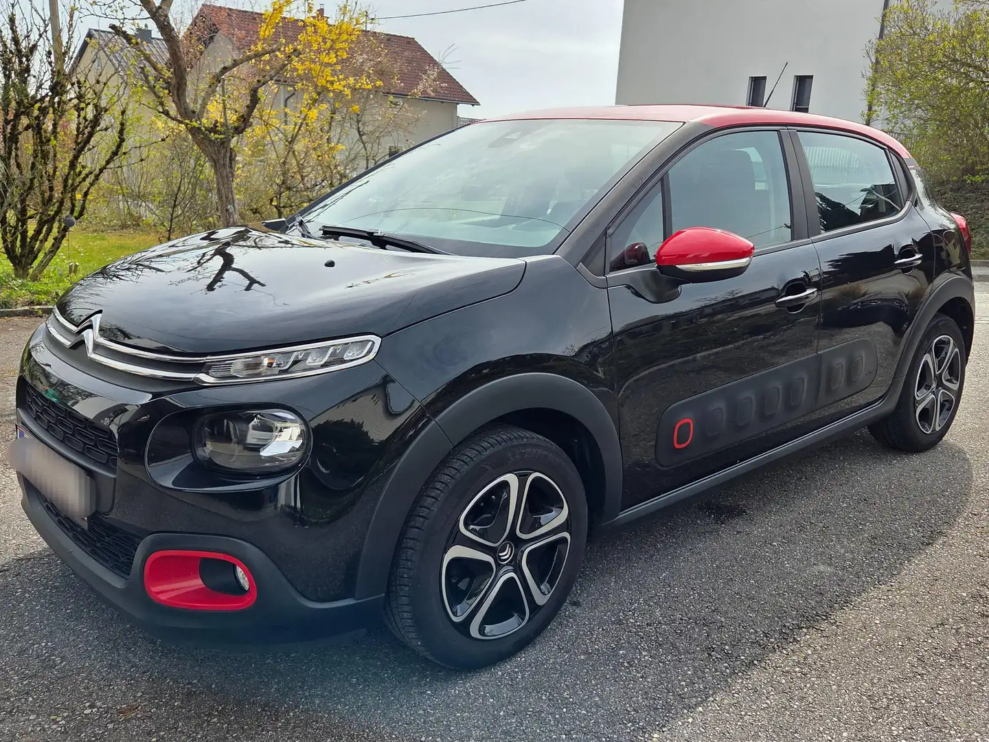 Citroën C3 C3 PureTech 82 5-Gang-Manuell Shine Shine Schwarz - 1