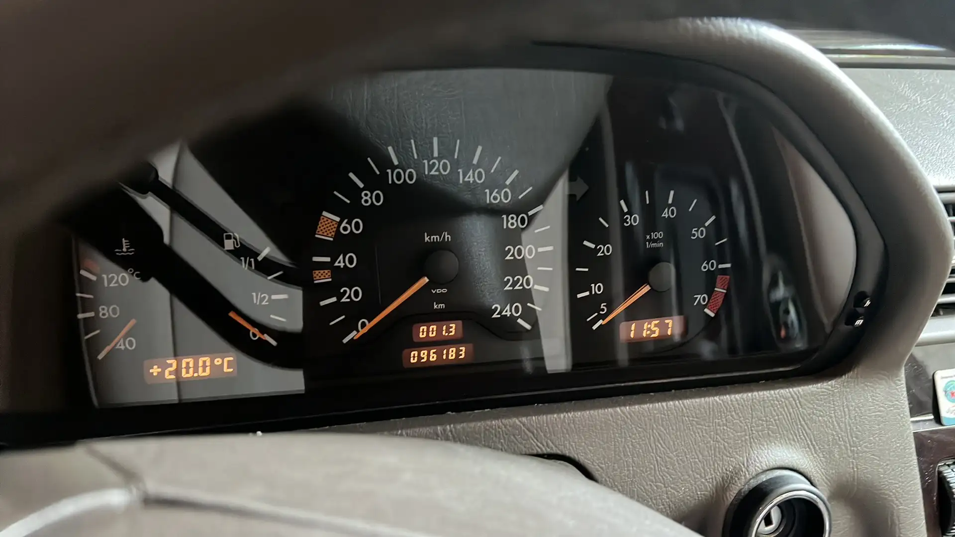 Mercedes-Benz C 230 Elegance - 1